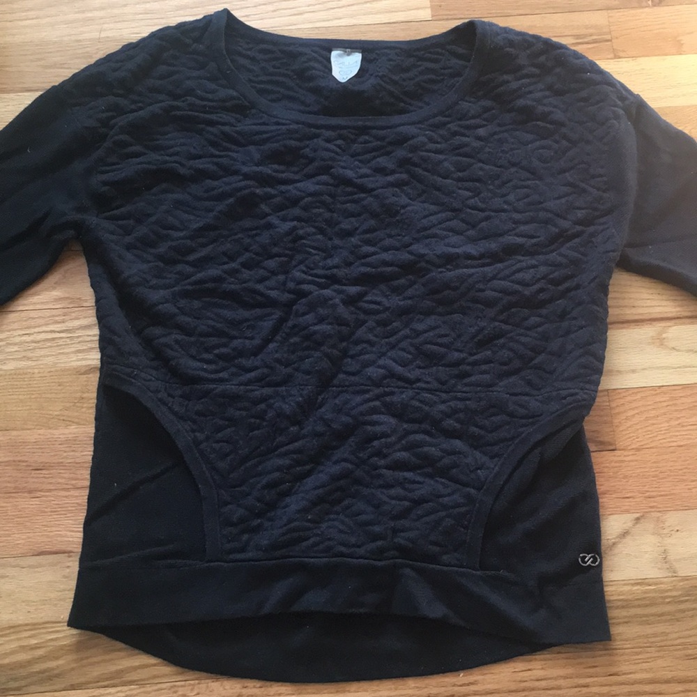 Calia by Carrie Underwood sweet shirt! 3/4 sleeves